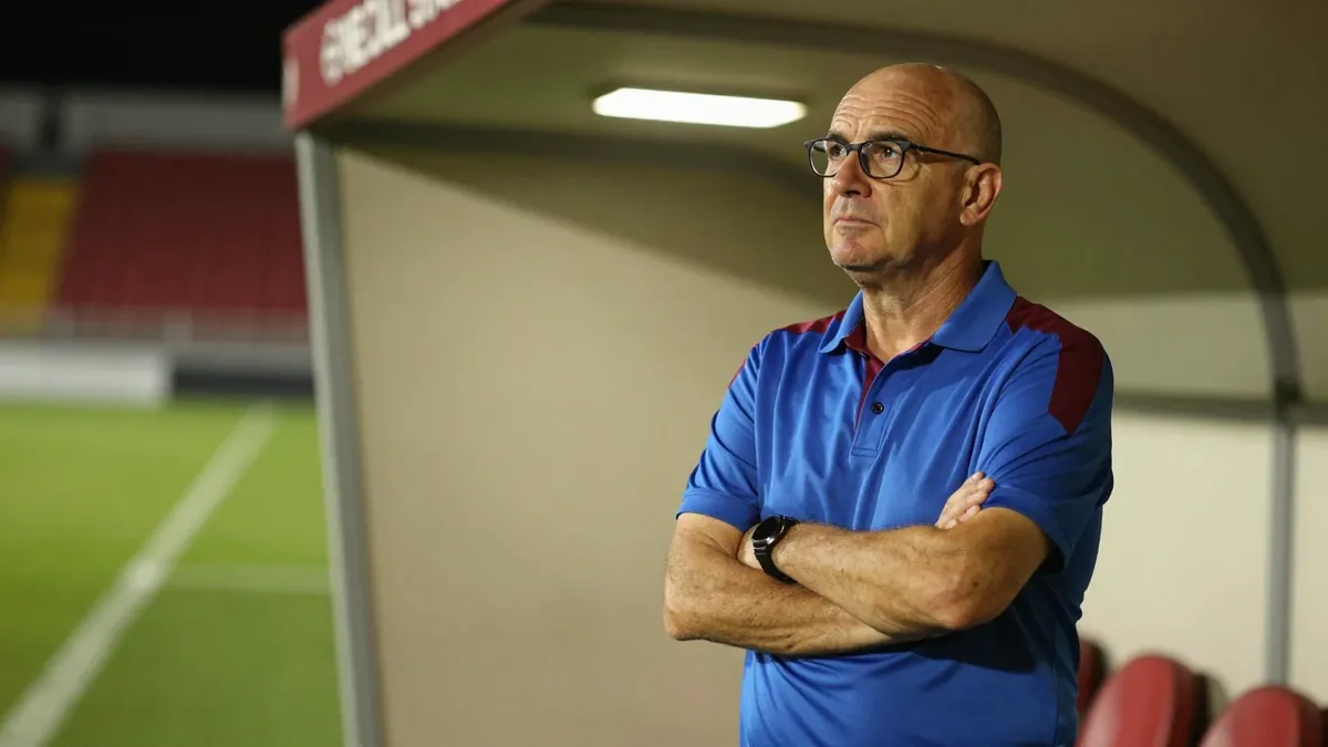 Leonard’s 93rd-minute strike gives Peterborough a 2-1 win over Mansfield