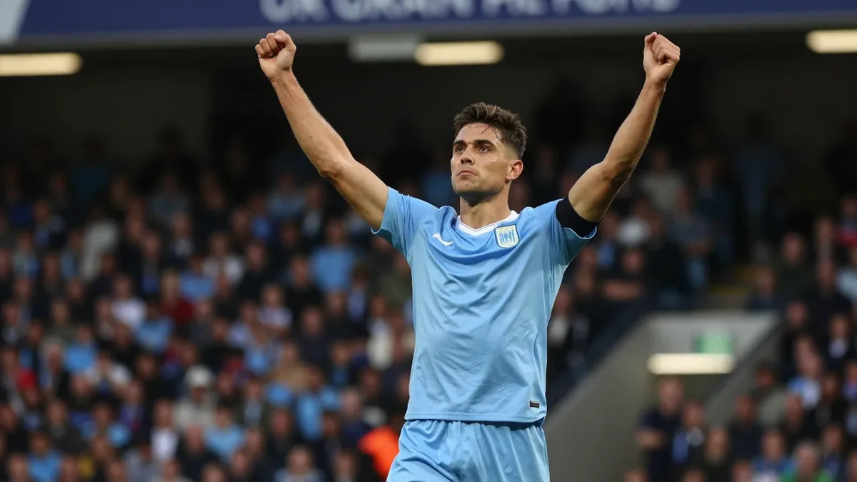 Manchester City U21s opened their EFL Trophy season with a 4-1 victory at Mansfield Town's One Call Stadium on Tuesday